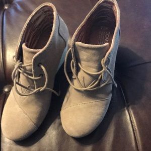 Toms wedge boots